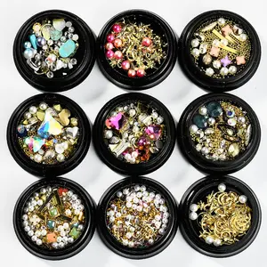 Mix or ongles Rivet étoile lune perle strass Design Punk argent 3D Nail Art décoration pour manucure