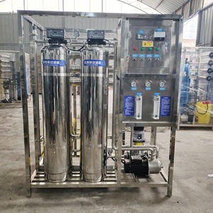 Machine de dessalement d'eau de mer, installation d'osmose inverse conteneurisée avec pompe et moteur PLC pour la conversion d'eau de mer en eau potable - Product Image 1