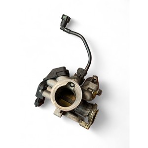 Corpo Farfallato Usato 32mm 28mm 30mm Compatibile con KTM Duke 125 2018 Completo di Sensori e Attuatori - Product Image 1