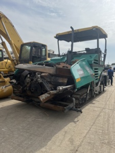 VGELE Super 2100-2 Pavimentadora de Asfalto Montada sobre Orugas, Equipo de Construcción de Carreteras con Motor, 2000 kg - Product Image 2
