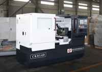 CK6140 Machine de tour CNC de haute qualité Fanuc Control Moteur à usage moyen unique pour lit plat horizontal en métal