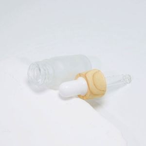 Bouteille d'huile essentielle en gros avec bouchon à vis, épaule plate, styles variés, personnalisable 1ml-5ml, bouteille compte-gouttes vide avec bouchon effet bois - Product Image 4