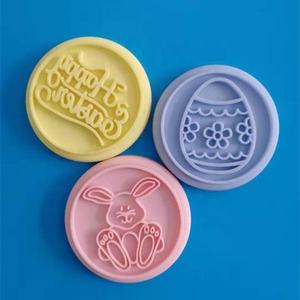 Tampon à biscuits en silicone 3 pièces avec manche en bois Tampons à biscuits en silicone pour Noël Pâques Halloween Thanksgiving-pour la décoration de biscuits - Product Image 4