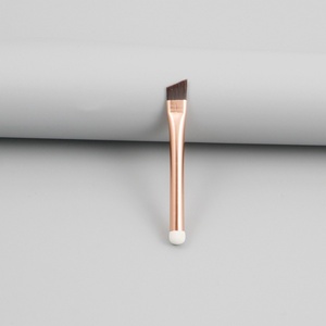 Pinceau de maquillage plat double en mousse, tube en aluminium or rose, applicateur de correcteur et d'ombres à paupières, pinceau de marque personnalisé - Product Image 5