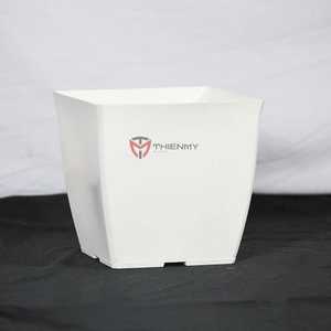 Pot carré V16, V20, V25, blanc, PP, pots de jardin d'extérieur, plantes d'intérieur de qualité, plastique classique, fabrication vietnamienne - Product Image 4