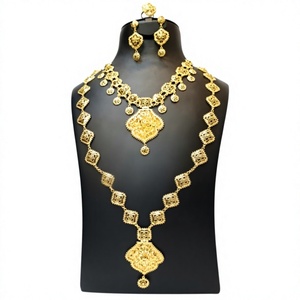 Nuevo Conjunto de Joyería Fina de Moda Chapado en Oro de 24K para Mujer: Collar, Pendientes y Anillo de Estilo Clásico para Compromiso, Boda y Aniversario - Product Image 1