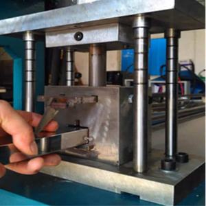 2024 Ventas calientes Agujero de prensa hidráulica Ángulo de 90 grados Máquina de muescas de tubos de metal Punzonadora - Product Image 6