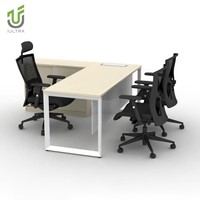 Bureau de direction modulaire en L moderne avec extension de réunion semi-circulaire à montage facile et panneau de discrétion en métal perforé