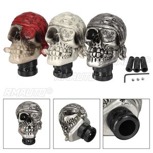 Pommeau de levier de vitesse universel pour voiture, style tête de mort, pommeau de levier de vitesse manuel avec adaptateur de manchon - Product Image 1