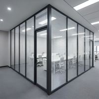 Cloison modulaire en aluminium à double vitrage de 100 mm résistante aux chocs avec persiennes : Mur insonorisé durable pour les écoles et les laboratoires
