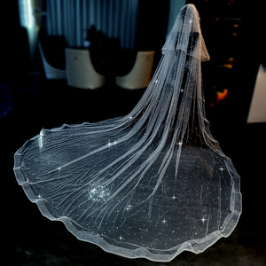 LUOXIN <span class=keywords><strong>Voile</strong></span> cathédrale à deux couches <span class=keywords><strong>avec</strong></span> peigne <span class=keywords><strong>Voile</strong></span> <span class=keywords><strong>de</strong></span> 3.5 mètres <span class=keywords><strong>de</strong></span> <span class=keywords><strong>long</strong></span> pour <span class=keywords><strong>mariée</strong></span>, perles et <span class=keywords><strong>strass</strong></span> - Product Image 3