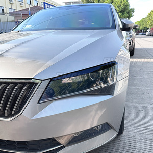 Cubiertas Decorativas para Faros Delanteros de Coche, para Skoda Superb B8 2016-2018, Aspecto Negro Brillante/Carbono, Kit de Carrocería Tuning - Product Image 5