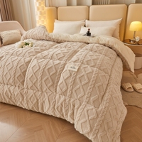 Couverture matelassée en flanelle 3 couches pour l'hiver et l'automne, motif festif en microfibre épaisse, taille lit, couette en peluche – Vente en gros