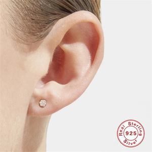 Pendientes de Plata de Ley S925 con Diamantes Redondos Clásicos de Moda para Uso Diario - Product Image 4