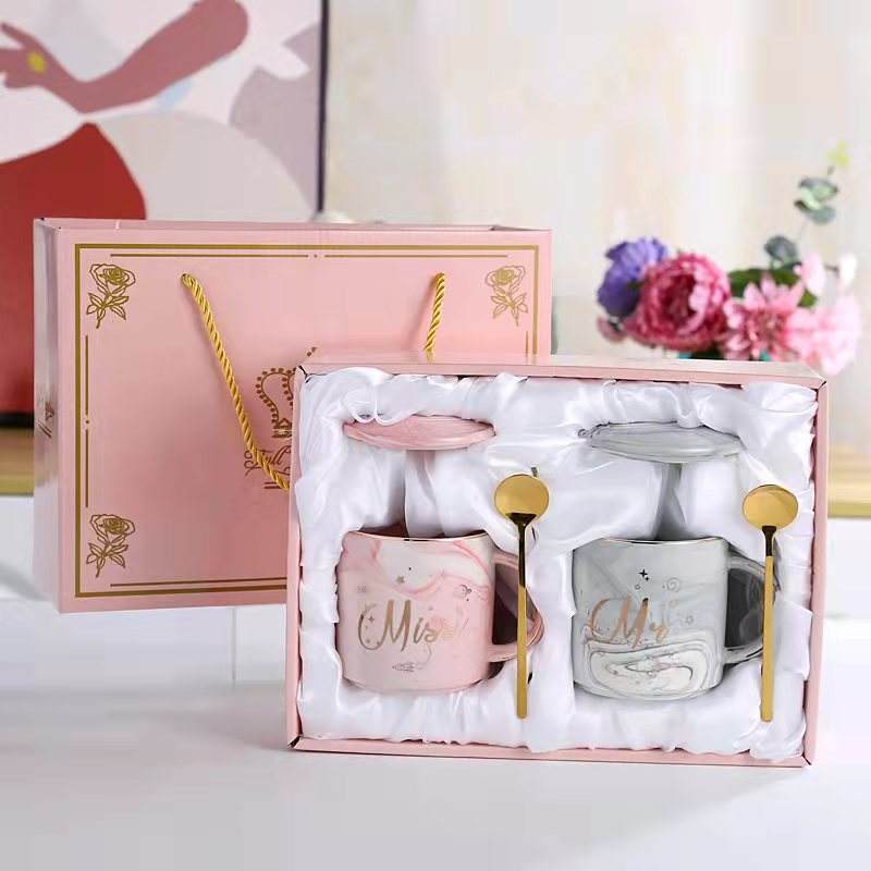 Ash Couple double cup pink gift box