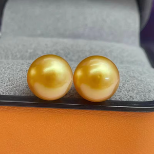 Pendientes de Aro de Oro Sólido de 18K UM Jewelry, Unisex/para Mujer, Clásicos, Finos, para Uso Diario, Regalo de Boda, Aniversario, Fiesta, con Perla de Agua Salada - Product Image 3