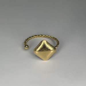 Gold Plated 316L Stainless Steel <b>Bracelet</b> With Textured Diamond Pendant For Women Fashion Jewelry - Product Image 1