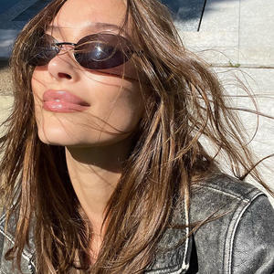 <span class=keywords><strong>Gafas</strong></span> <span class=keywords><strong>de</strong></span> <span class=keywords><strong>Sol</strong></span> Ovaladas <span class=keywords><strong>de</strong></span> Moda XUEDIAO 2024, Montura Pequeña <span class=keywords><strong>de</strong></span> Alta Gama para Mujer, <span class=keywords><strong>Gafas</strong></span> <span class=keywords><strong>de</strong></span> <span class=keywords><strong>Sol</strong></span> con Protección UV400 al por Mayor - Product Image 1