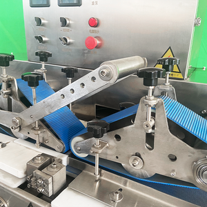 Kommerzieller Automatischer Frischfleisch-Schneider Kernmotor-Getriebe-Komponenten 0,9t/h Kapazität 2,2kW Leistung für Gastronomie und Metzgerei - Product Image 3