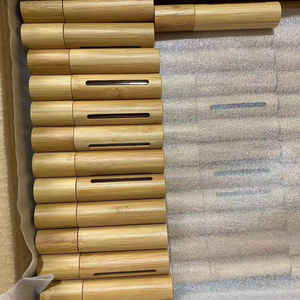 Botella de <span class=keywords><strong>Perfume</strong></span> Portátil de Madera y Vidrio para Viaje, <span class=keywords><strong>Precio</strong></span> al por Mayor, Botella de Rodillo de Bambú Natural de 5ml 10ml para Aceite Esencial - Product Image 6