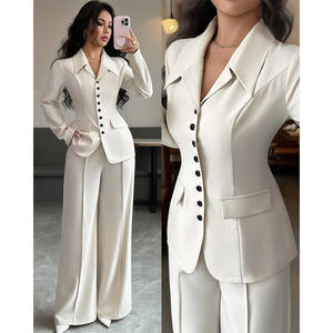 Elegante Completo da <span class=keywords><strong>Donna</strong></span> con <span class=keywords><strong>Blazer</strong></span> Monopetto a Collo a V in Tessuto con Bottoni Decorativi in Tinta Unita - Product Image 4