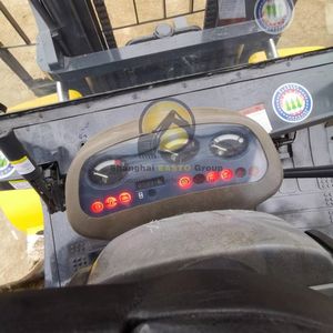 Precio bajo <span class=keywords><strong>Komatsu</strong></span> FD70 Carretilla elevadora usada <span class=keywords><strong>7Ton</strong></span> Carretilla elevadora diesel <span class=keywords><strong>7Ton</strong></span> para la venta - Product Image 6