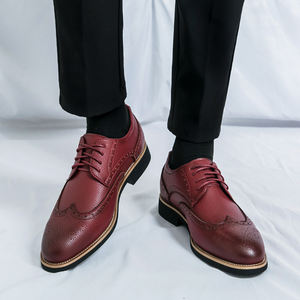 <span class=keywords><strong>Eleganti</strong></span> Scarpe da <span class=keywords><strong>Uomo</strong></span> con Lacci, Classiche Oxford Brogue in Pelle PU Rossa di Alta Qualità con Dettagli <span class=keywords><strong>Eleganti</strong></span> - Product Image 4