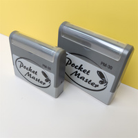 Kojoy Tampon de poche flash pré-encré à double mousse photosensible pour nom personnel, signature et notaire, en plastique écologique de haute qualité pour bureau