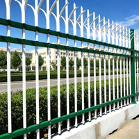 Clôture de sécurité extérieure en acier galvanisé au design moderne pour maison, ferme et agriculture, portails, portes, panneaux de clôture et treillis facilement assemblables
