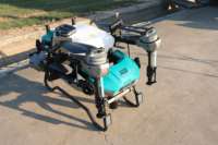 Pulvérisateur de drones automatique professionnel alimenté par batterie pour l'agriculture, drone de pulvérisation agricole avec CE