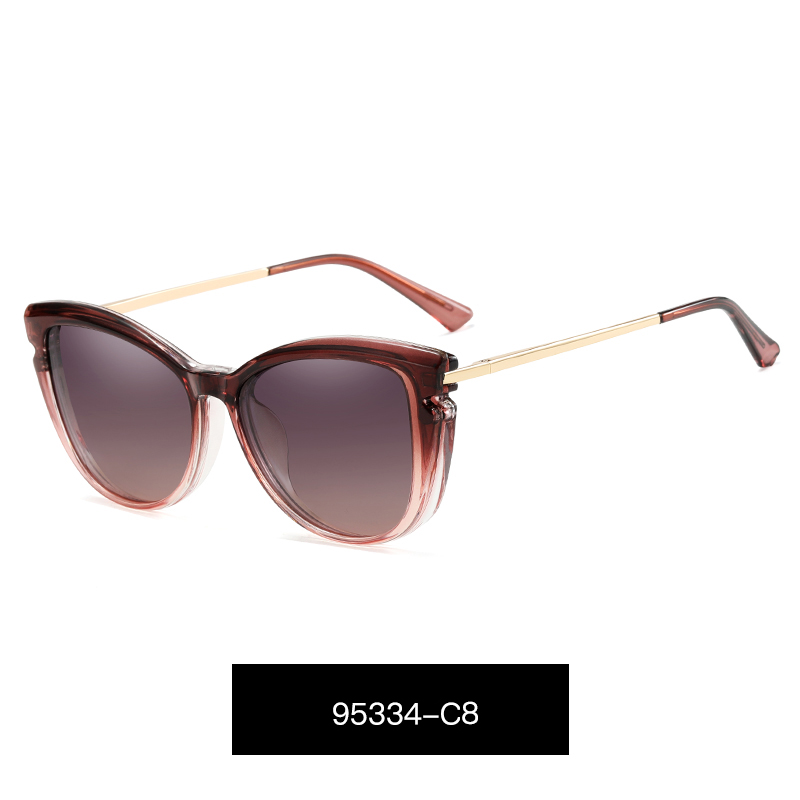 C8 Transparent brown with pink/Red-gray