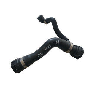 Manguera de radiador BMW 17127586774, manguera de refrigerante de goma para reemplazo y reparación - Product Image 1
