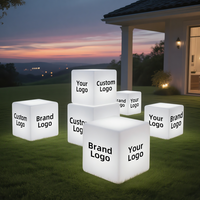 Lampadaires cube RVB à la mode avec options de personnalisation-Concevez votre propre motif et votre logo