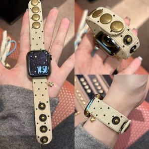 Bracelet de montre en velours côtelé à imprimé étoiles avec breloque bouton pour Apple Watch Series 11/10/9/8/7/SE, Huawei <span class=keywords><strong>Fit</strong></span> 4, <span class=keywords><strong>Xiaomi</strong></span> 9pro, bracelet vintage - Product Image 3