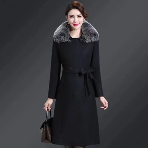 Cappotto <span class=keywords><strong>Trench</strong></span> in Lana e Cashmere da <span class=keywords><strong>Donna</strong></span> con Collo in Pelliccia Sintetica, Antivento, Prezzo di Fabbrica, in Pile - Disponibile all'Ingrosso per l'Autunno - Product Image 3