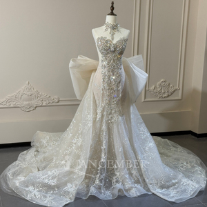 Robe de mariée sirène de luxe XS304, richement ornée de perles, avec broderie cœur et jupon - Product Image 6