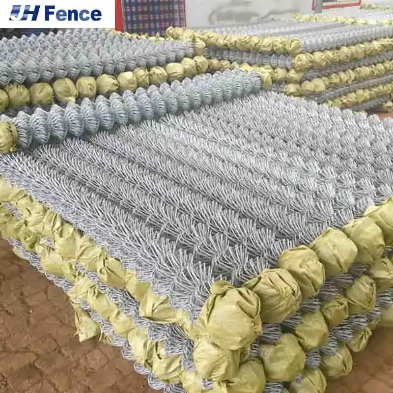 Galvanized/PVC Coated Chain Link Fence Wire Mesh Factory Wholesale for Protecting diamond mesh wire fence