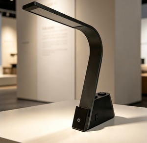 Lampe d'hôtel personnalisée H4 King Room, lampe de table LED avec interrupteur, double prise, charge USB, abat-jour en cristal, lumière du jour 5000K - Product Image 6