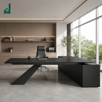 Bureau de direction ergonomique moderne en bois d'ébène, finition laquée piano haute brillance, poste de travail durable en MDF avec multiprise sous le bureau