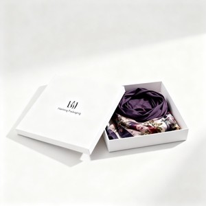 Écharpe imprimée personnalisée Châle pour femmes Boîte d'emballage Vêtements recyclables Boîte cadeau Logo personnalisé Ceinture à nouer Boîte en papier carton - Product Image 4