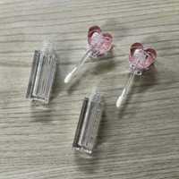 Emballage personnalisé en plastique transparent rectangulaire de 3,5 ml avec bouchon en forme de cœur pour huile à lèvres, crème, tubes de gloss à lèvres roses