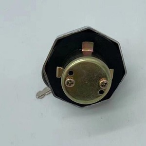 ฝาปิดถังน้ำมันมิตซูบิชิ L200 อีซูซุ L200 สแตนเลส MB022737 ฝาครอบถังน้ำมันรถยนต์ - Product Image 2