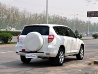 Toyota RAV4 2.0L Automatique Essence SUV d'occasion 2009, Conduite à Gauche, Jantes R17, Voiture à Essence, Années 2009 2010 2011 2012, Toyota RAV4, Voitures d'occasion à prix abordable