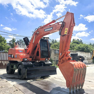 Excavatrice sur pneus d'occasion Doosan DH140W-7, capable de fonctionner de manière flexible dans les espaces restreints avec une faible consommation de carburant. - Product Image 6