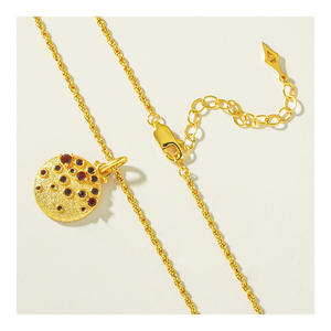 Collana con Croce in Argento Sterling 925 con Filigrana Italiana SHOREA, Pendente Retrò con Monete d'Oro Impilabili e Catena Antica - Product Image 1