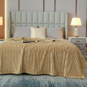 Coperta in Flanella di Lusso Bestseller 2025, Unica Coperta Manta Effetto Pelliccia di Coniglio, Set Biancheria da Letto per l'Inverno - Product Image 5