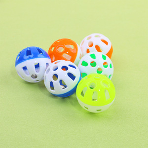 Balle clochette creuse, couineuse et bicolore pour chats, disponible en plusieurs couleurs, résistante aux griffures et aux morsures, amusante et - Product Image 2