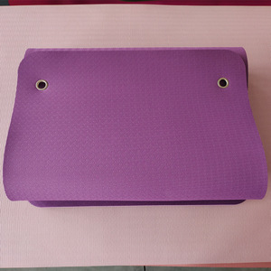 Colchoneta de yoga perforada de TPE para colgar en la pared con ojales personalizados, rectangular ensanchada de 183 cm, línea de guía Asana de 6/8/10 mm - Product Image 3