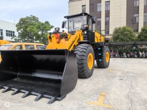 Famous Brand <strong>Small</strong> 4 <strong>Wheel</strong> Drive Tractors Garden Mini Tractors 5.5 Ton <strong>Small</strong> <strong>Wheel</strong> <strong>Loader</strong> Cheap Price 856H Mini <strong>Wheel</strong> <strong>Loader</strong> - Product Image 2