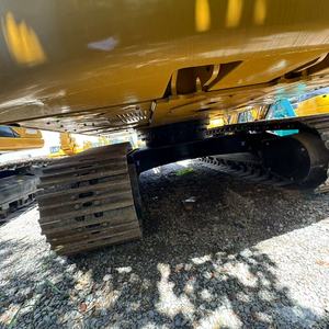 Excavadora de cadenas usada Caterpillar 323D2L, modelo 2024, 23 toneladas, pocas horas de trabajo, componentes principales: motor, bomba, cojinete - Product Image 4